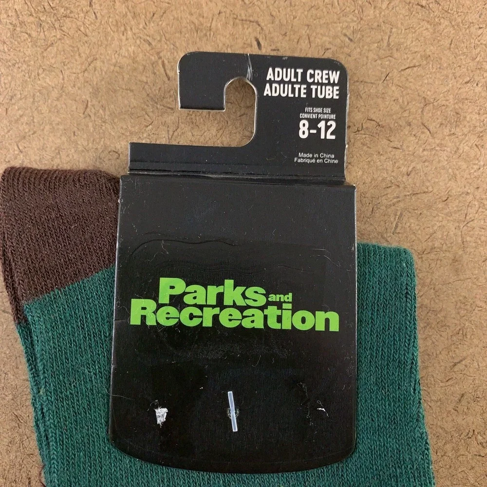 Parks and Recreation Adult Size 8-12 Greetings From Pawnee Green Crew Socks NWT